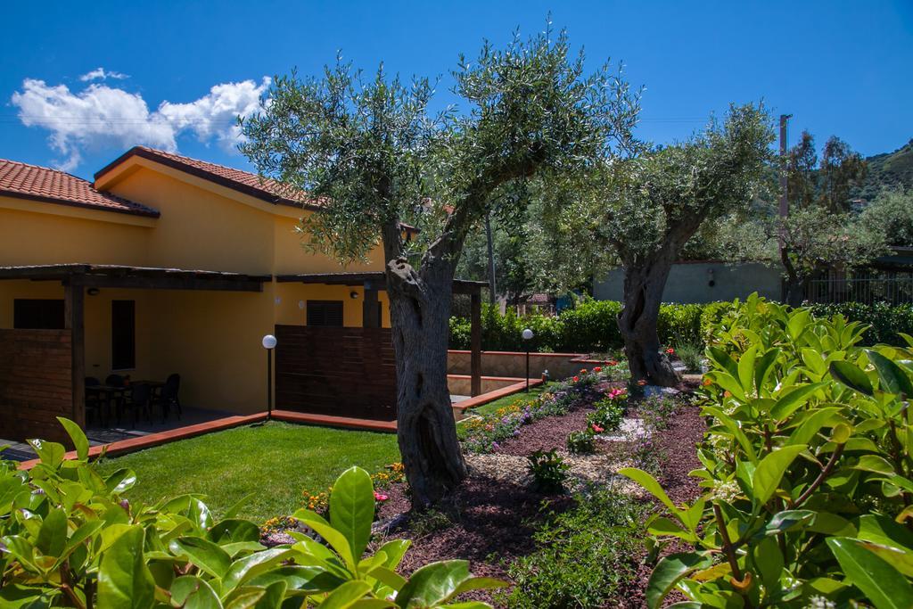 Baia Degli Ulivi Apartments تْشيفالو المظهر الخارجي الصورة
