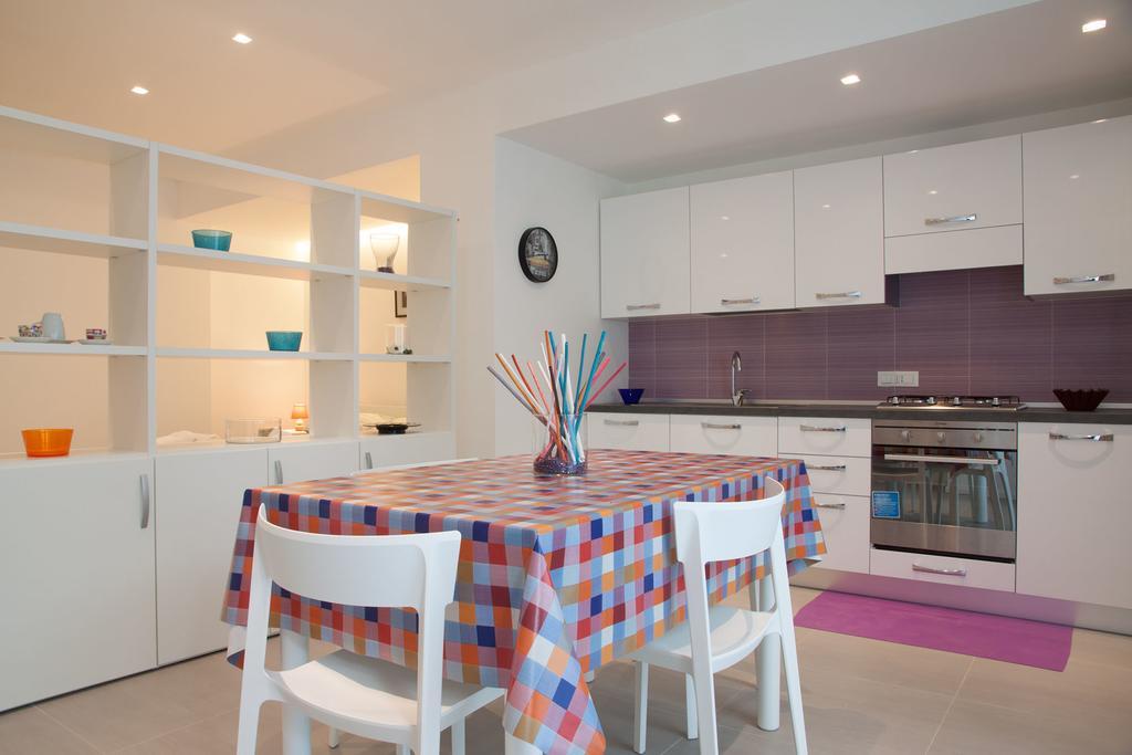 Baia Degli Ulivi Apartments تْشيفالو الغرفة الصورة