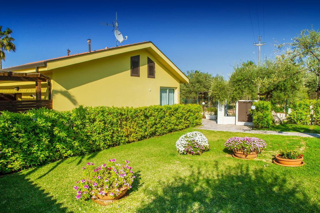 Baia Degli Ulivi Apartments تْشيفالو المظهر الخارجي الصورة