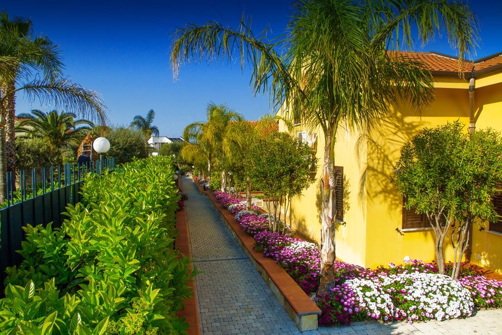 Baia Degli Ulivi Apartments تْشيفالو المظهر الخارجي الصورة