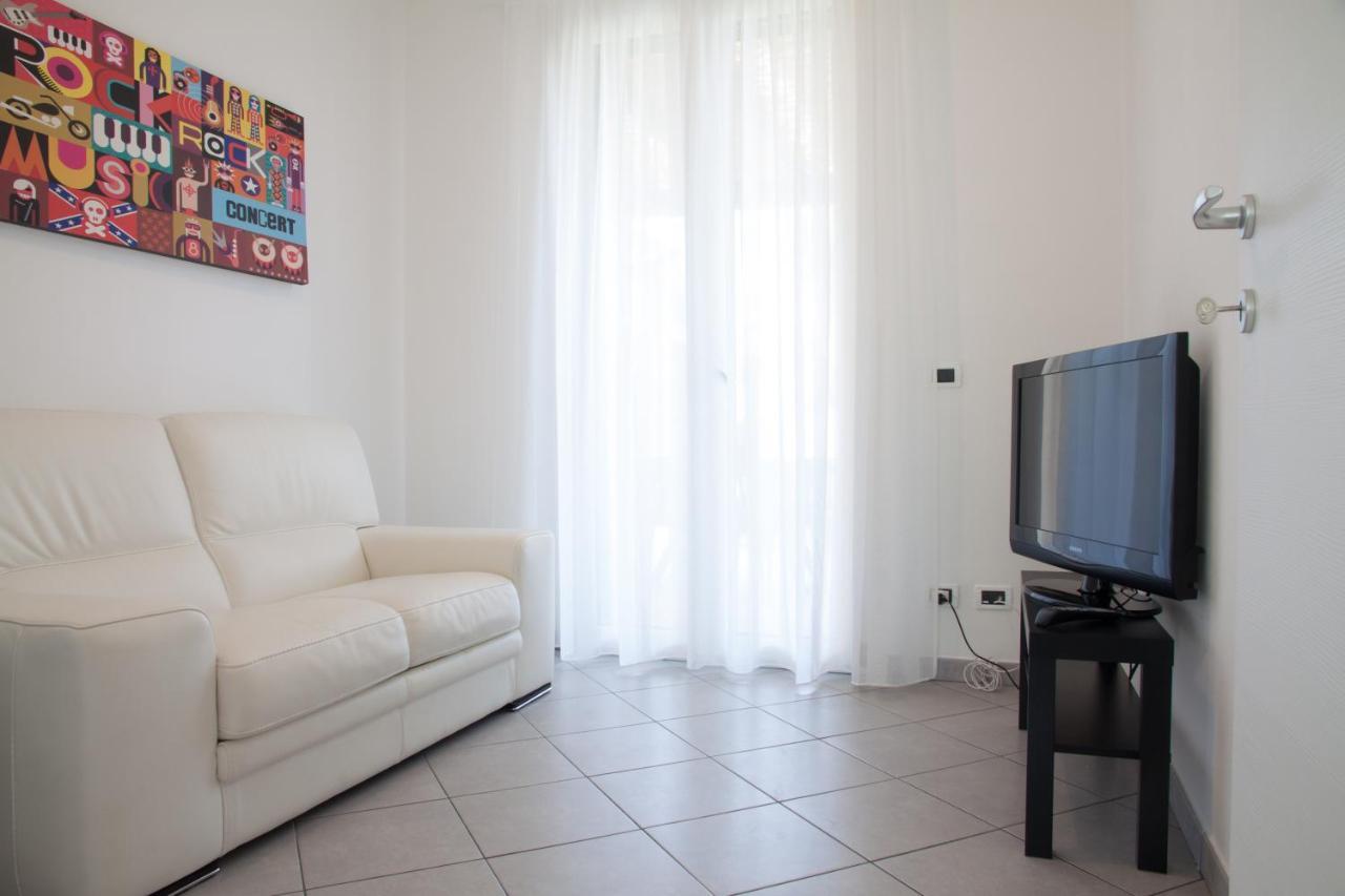 Baia Degli Ulivi Apartments تْشيفالو الغرفة الصورة