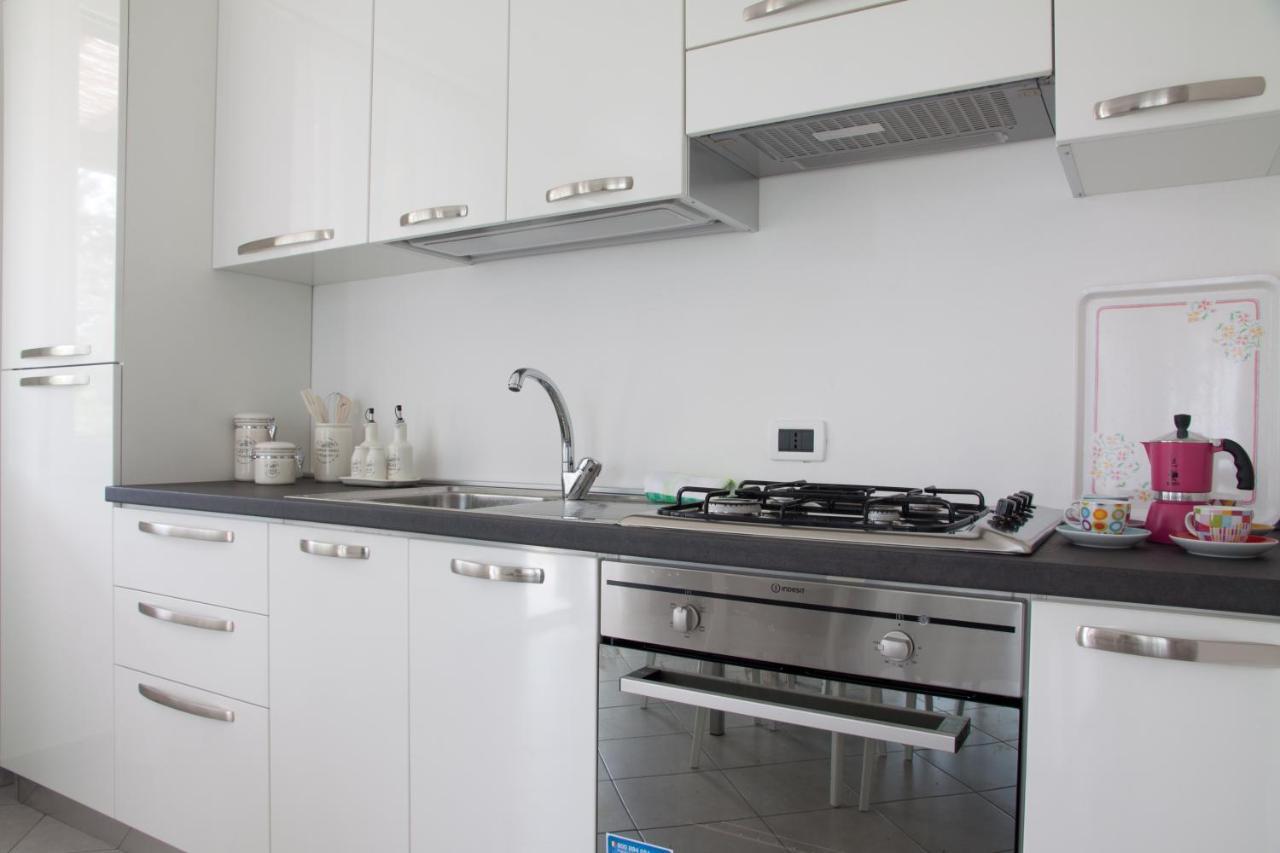 Baia Degli Ulivi Apartments تْشيفالو الغرفة الصورة